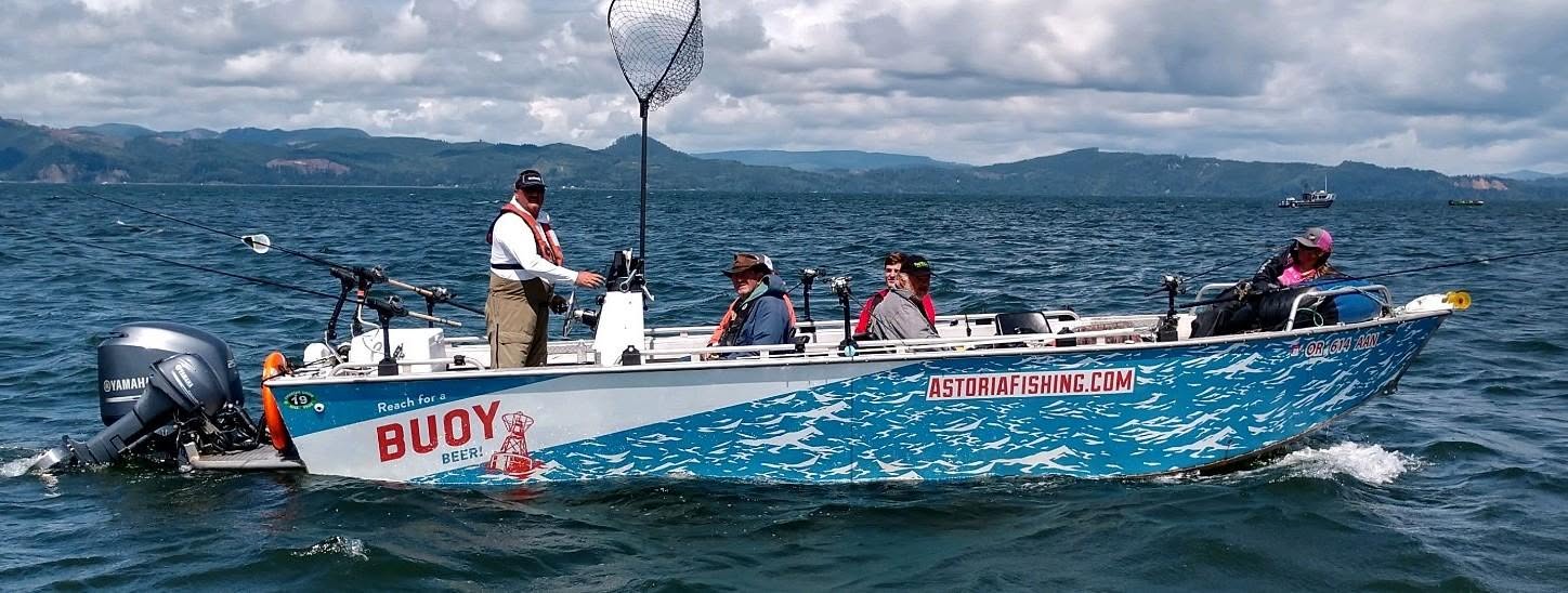 Astoria Fishing Charters boat fishing the Columbia River near Buoy 10